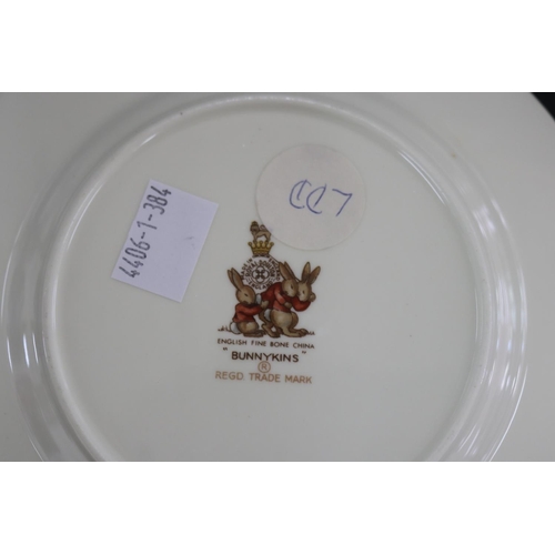 5112 - Royal Doulton, Bunnykins plates, approx 17cm Dia each (13)