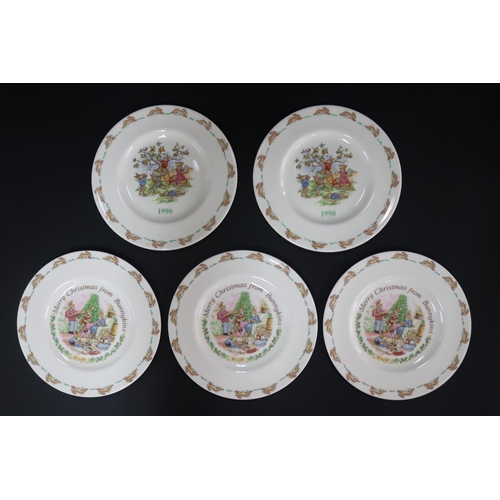 5115 - Royal Doulton, Bunnykins date plates and Christmas, approx 20.5cm Dia (5)