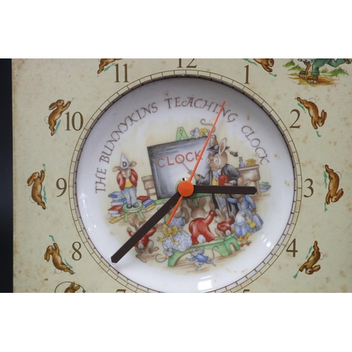 5129 - Royal Doulton, Bunnykins Childrens Clock, box approx 21cm H x 21cm W x 4cm D