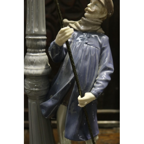 356 - Large Lladro porcelain figure lamp lighter, approx 47cm H, with damages, fingers missing