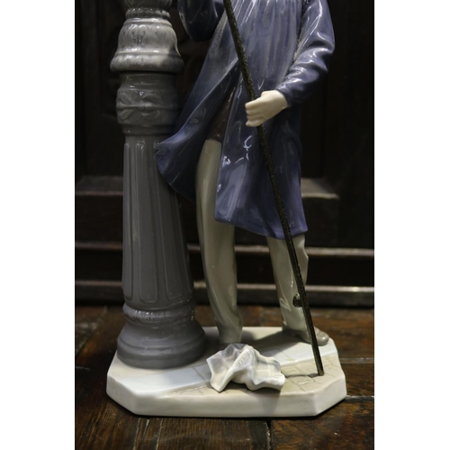 356 - Large Lladro porcelain figure lamp lighter, approx 47cm H, with damages, fingers missing