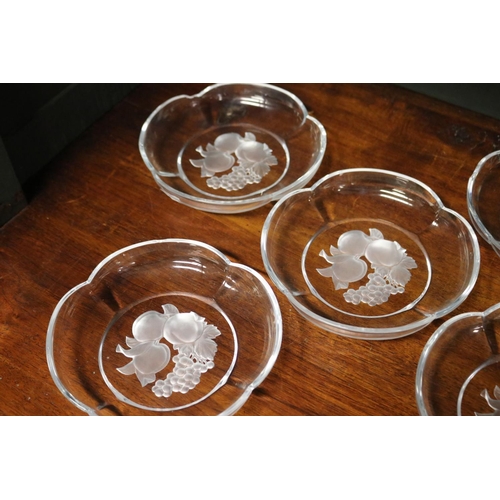 45 - SHOULD READ - Set of five lobe shaped art glass dishes, each with acid etched moulded design to the ... 