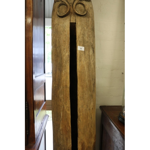 50 - Large carved hardwood slit drum Vanuatu - Freddy Bule of Fanton 2005, approx 239 cm H x 31 cm Ex Ann... 