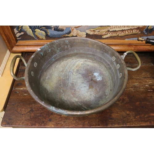 471 - Large antique French copper pan with brass carry handles, approx 15cm H excluding handle x 40cm Dia
