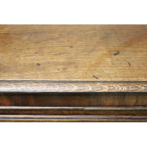 475 - Antique early 19th century English Lancashire oak and mahogany banded chest of five drawers. Standin... 