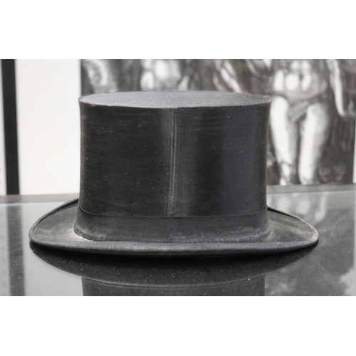 479 - Antique French silk top hat