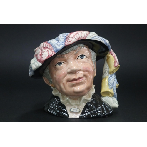 5139 - Royal Doulton, Character jug Pearly Queen D 6759, Stanley James Taylor, with box, approx 17.5cm & bo... 