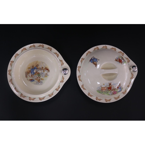 5160 - Royal Doulton, Bunnykins two warming plates one with cover, approx 8.5cm H x 21cm W x 20cm D includi... 