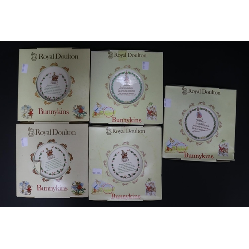 5210 - Royal Doulton, five Bunnykins Christmas plates, box approx 2.5cm H x 20.5cm W x 20.5cm D (5)