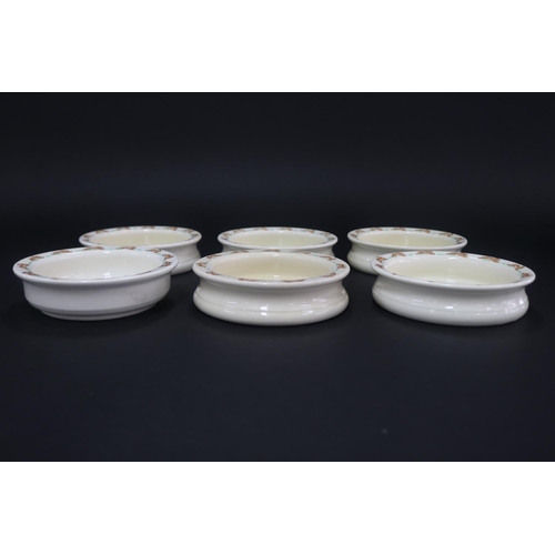 5220 - Royal Doulton Bunnykins childrens bowls, each approx 4cm H x 15cm Dia  (6)