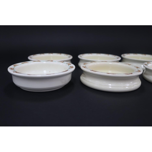 5220 - Royal Doulton Bunnykins childrens bowls, each approx 4cm H x 15cm Dia  (6)