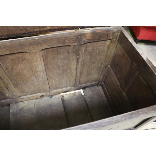 543 - Large antique English oak mule chest design coffer, with six panel front, approx 84cm H x 131cm W x ... 