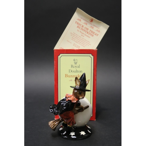 5171 - Royal Doulton Bunnykins Trick or Treat 105/1500, approx 11cm H