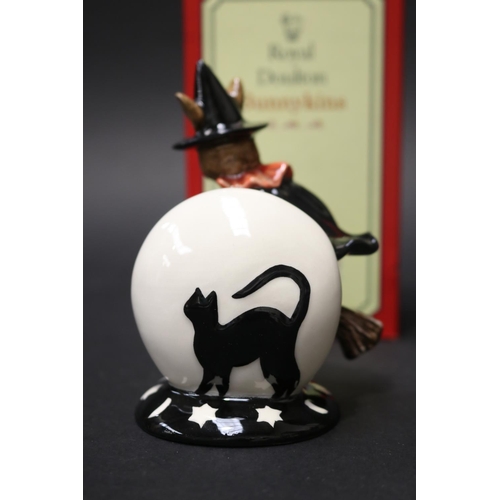 5174 - Royal Doulton Bunnykins Trick or Treat 120/1500, approx 11cm H