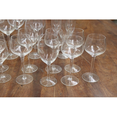 2289 - Assortment of glassware, approx 24cm H x 10cm dia and smaller