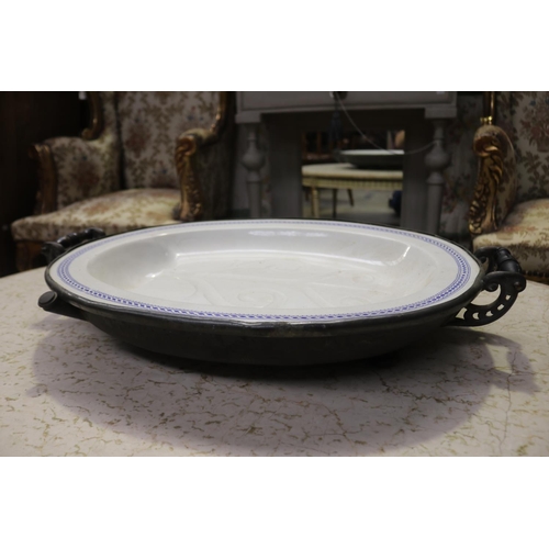 2288 - Meat platter warming dish, AF, approx 70cm L x 47cm (including handles)