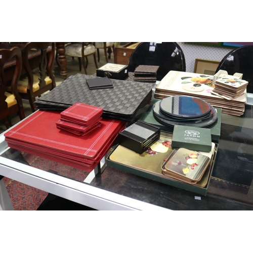 2247 - Large assortment of placemats and coasters, approx 40cm x 31cm and smaller