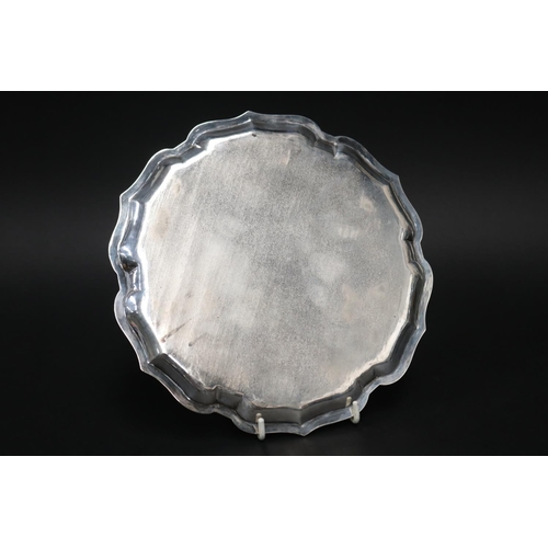 45 - Vintage Silver salver engraved with best wishes from H.H. Maharaja of Palitana, approx 21cm Dia and ... 