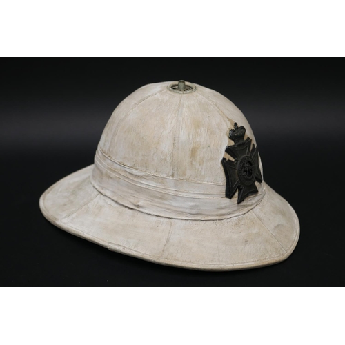 69 - First World War British Army Wolseley pattern pith helmet, with leather headband marked E.Z. Bloomfi... 