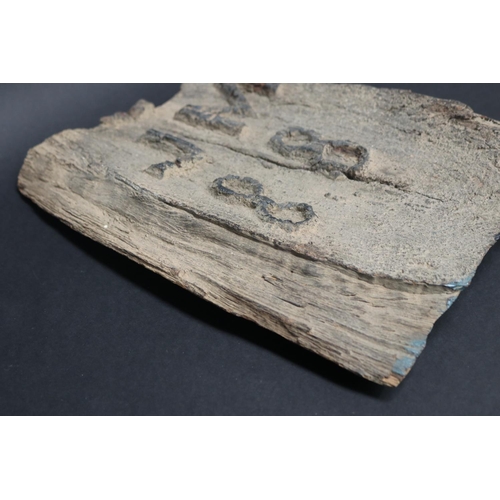 74 - Important Historic Australian tree section marker, from the first settlement of Sydney cove, carved ... 