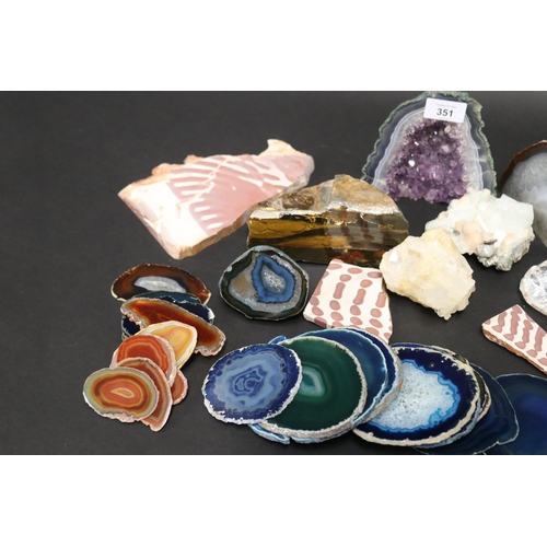206 - Collection of lapidary: Amethyst Geode Specimens, crystal, zebra stone, tigers eye and agate pieces ... 
