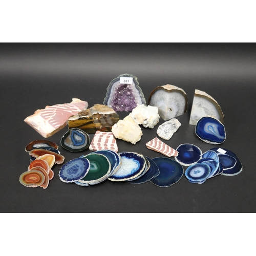 206 - Collection of lapidary: Amethyst Geode Specimens, crystal, zebra stone, tigers eye and agate pieces ... 