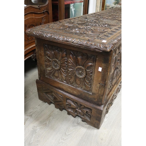 398 - Antique Italian 17th century Renaissance Revival Walnut Cassone well carved with alternating medalli... 