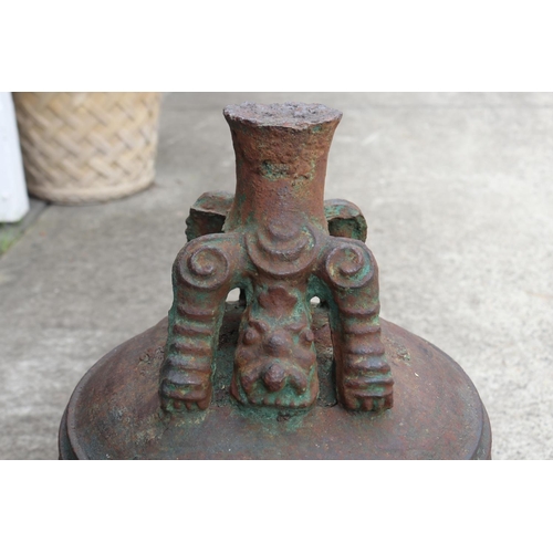 297 - Large antique Chinese Qing dynasty cast iron temple bell, cast in relief inscriptions- Favorable wea... 