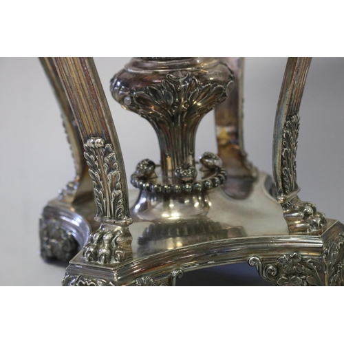 265 - Impressive antique English center piece, fitted with large center bowl and four smaller outer bowls,... 