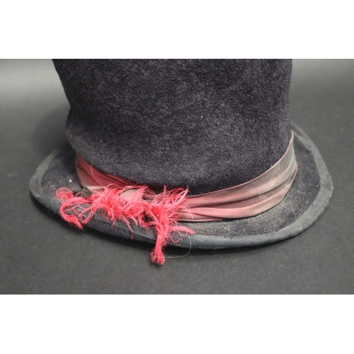 97 - Top hat, ex prop as used by Australian actor Dennis Olsen in Big River