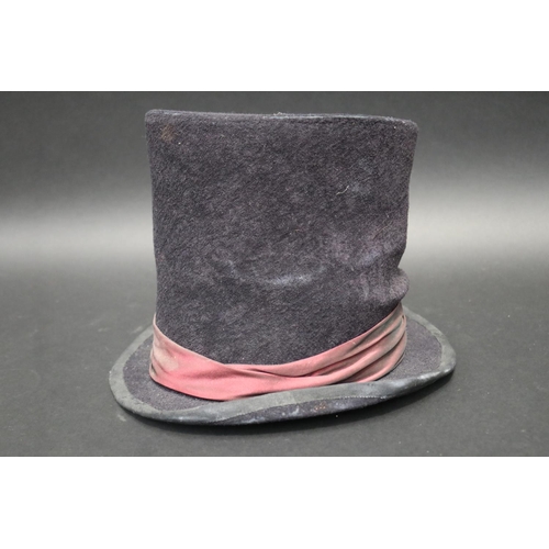 97 - Top hat, ex prop as used by Australian actor Dennis Olsen in Big River