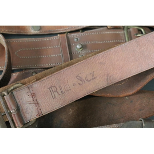 82 - Good selection of antique leather Officers WWI belts