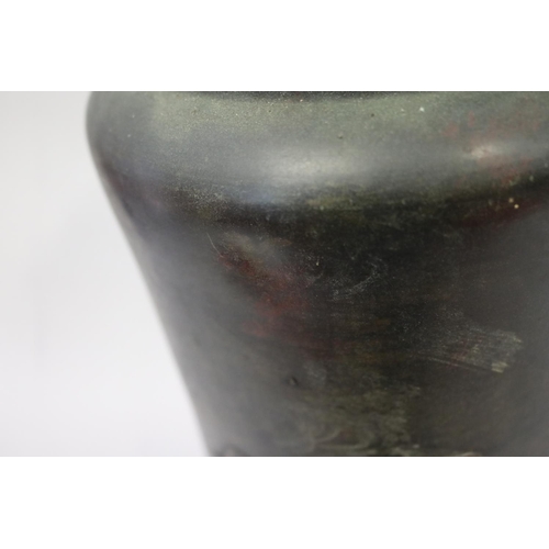 300 - Antique Japanese bronze vase, signed to base  Seiun. approx 47cm H