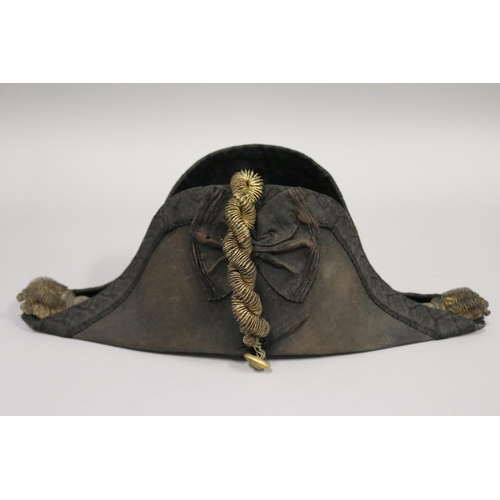 129 - Antique Royal Navy officers Bicorn, Could match Royal navy uniform Lot 123 in this auction