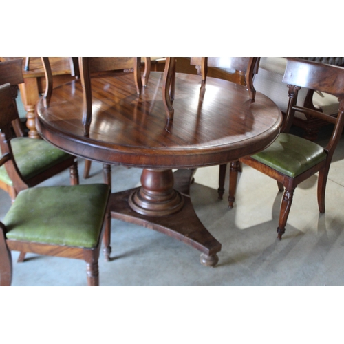 72 - Antique Australian cedar circular pedestal table circa 1860's, approx 120cm Dia x 75cm H