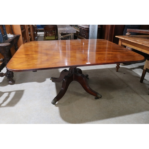 69 - Fine Large size antique early 19th century snap top dining table, sectional tapering central support... 