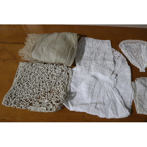 178 - Assortment of asseccories lace and linen collar sleeves etc, (Please not there will not be measures ... 