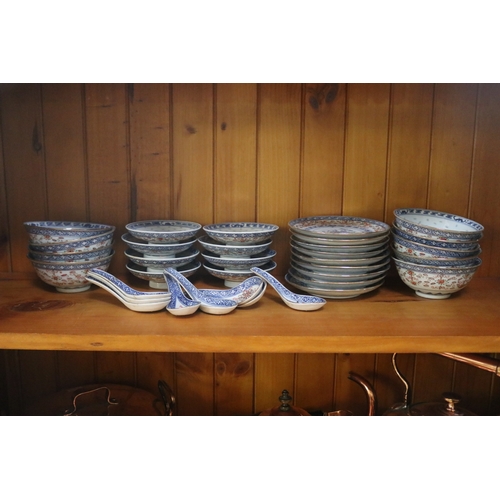 195 - Good Selection of old Japanese blue and white hand painted bowls, dishes, spoons etc, approx 14cm Di... 