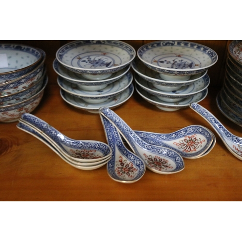 195 - Good Selection of old Japanese blue and white hand painted bowls, dishes, spoons etc, approx 14cm Di... 