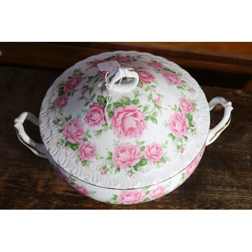 217 - French Limoges lidded porcelain tureen, approx 23cm H x 30cm W