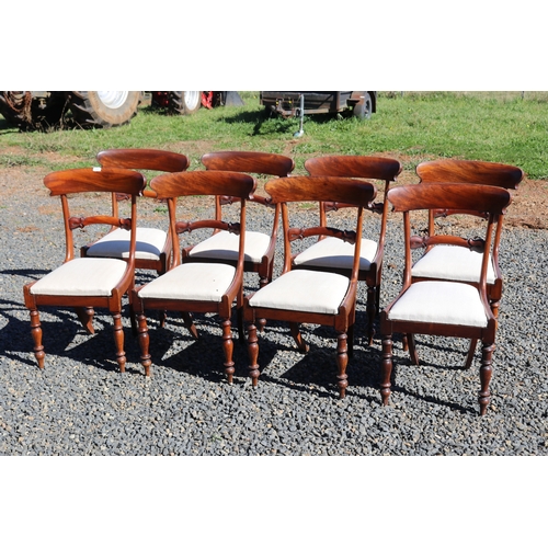 302 - Set of eight antique mid 19th century bar back dining chairs, drop on seats (8)