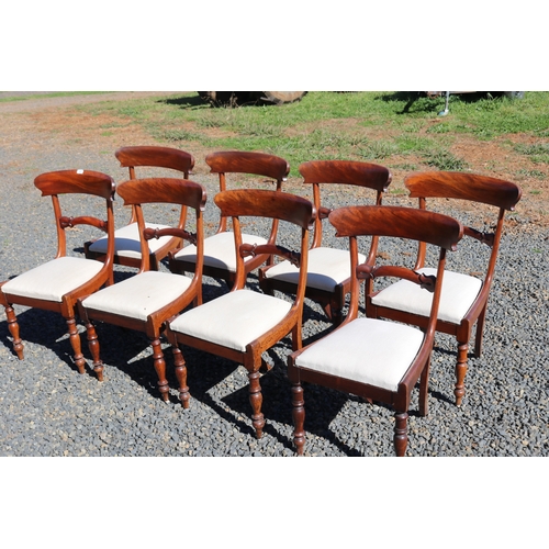 302 - Set of eight antique mid 19th century bar back dining chairs, drop on seats (8)