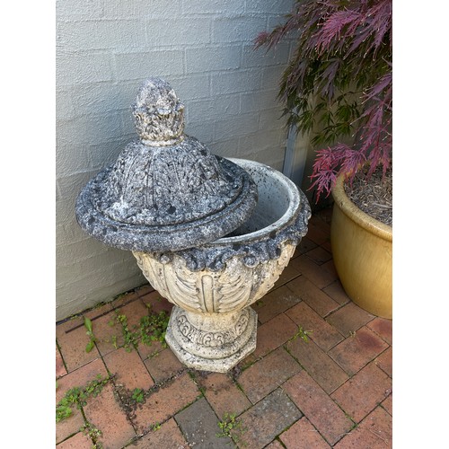 812 - Large composite stone lidded finial