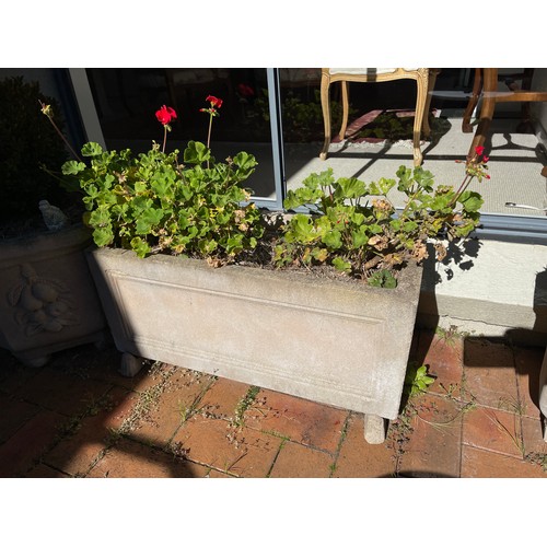 815 - Large concrete rectangular planter