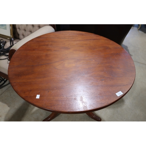 276 - Antique Australian cedar circular table, approx 75cm H x 91cm Dia