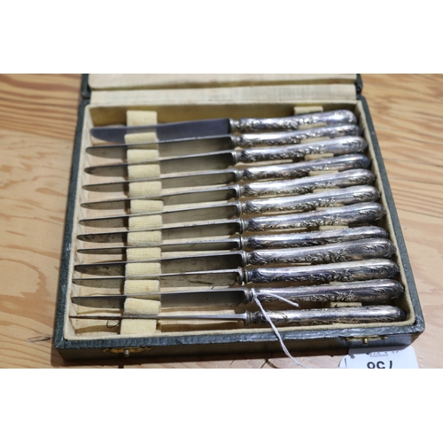 758 - Set of twelve boxed French fruit knives