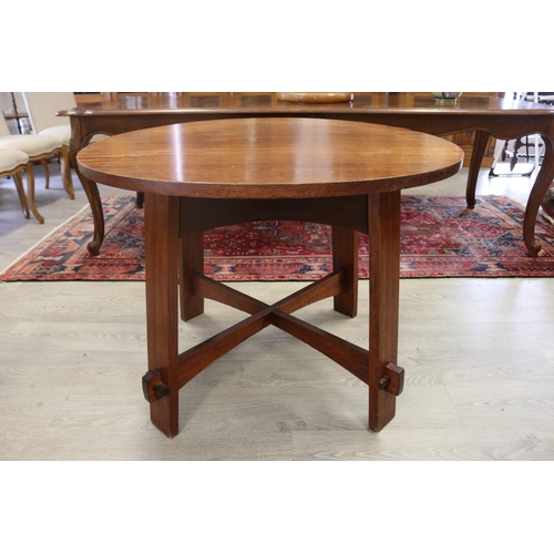 112 - Arts & Crafts oak circular table with pegged joints, approx 75cm H x 102cm W x 100cm D