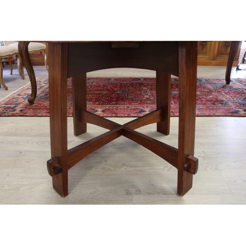 112 - Arts & Crafts oak circular table with pegged joints, approx 75cm H x 102cm W x 100cm D