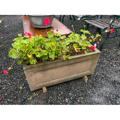 815 - Large concrete rectangular planter