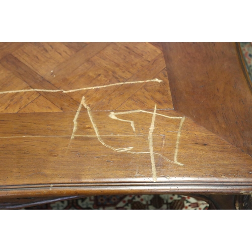 392 - French Louis XV style parquetry topped dining table, with well carved cabriole legs, approx 77cm H x... 